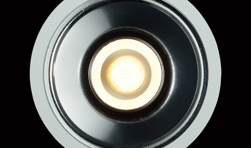 雑誌で紹介された 和風 和室 柳生照明山田照明 Compact Spot Neo コンパクト スポット ネオ 屋外用スポットライト 黒色 LED  昼白色 64度 AD-3148-N